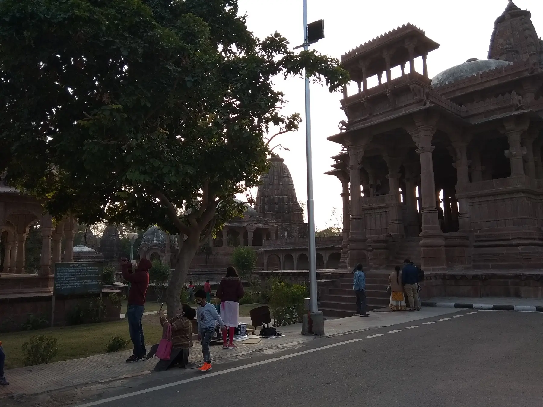 Getting to Mandore from Jodhpur